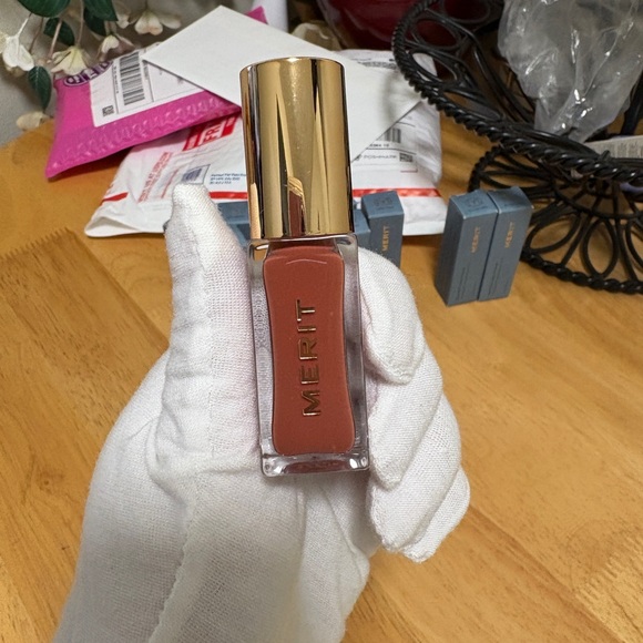 MERIT ~ Shade Slick Tinted Lip Oil~ Au Naturel ~ BNIB Authentic NEW - Picture 3 of 5